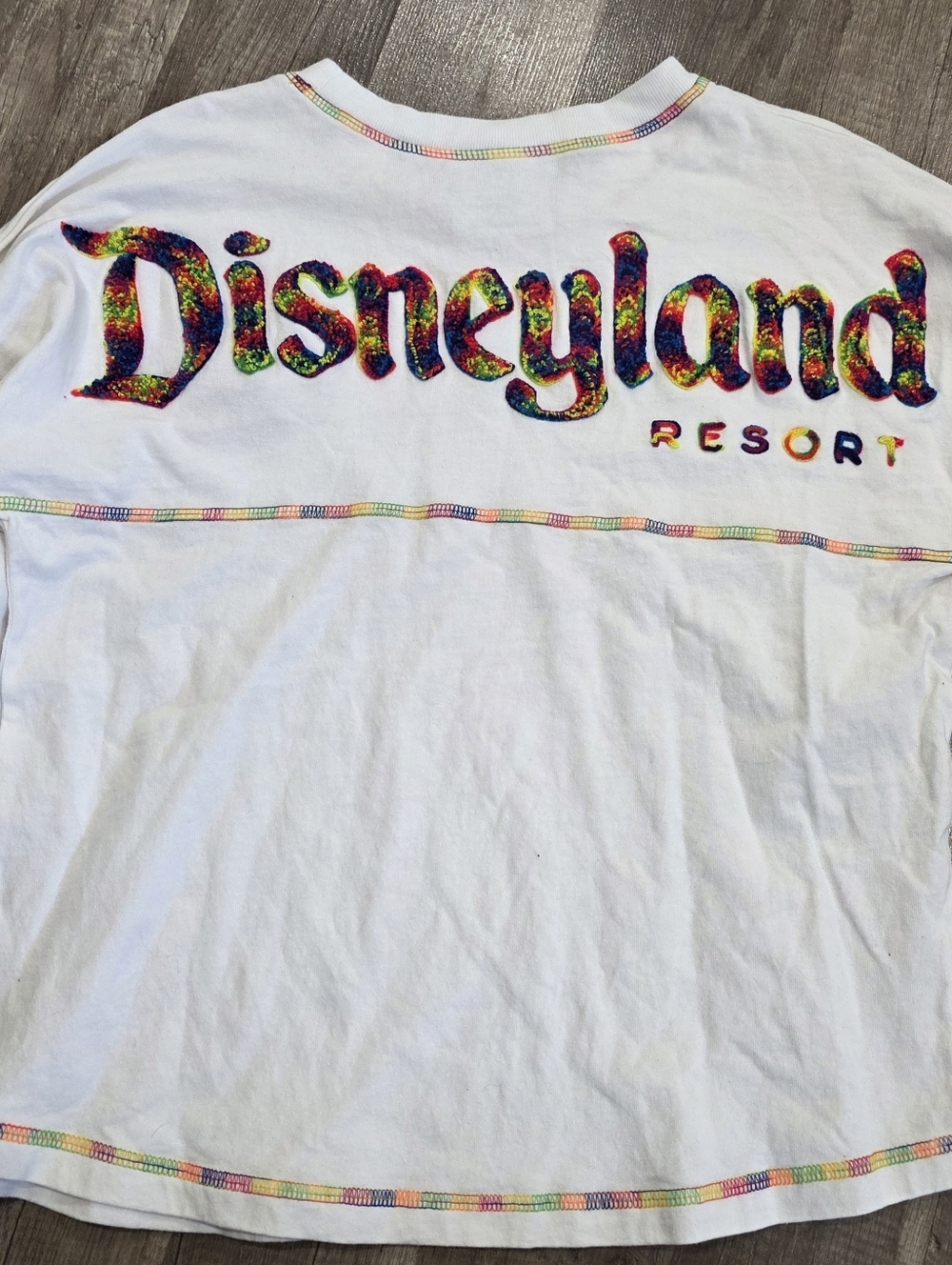 DISNEYLAND DISNEY PARKS SPIRIT JERSEY MINNIE Kids White Shirt Rainbow Embroidery